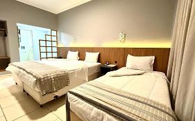 HOTEL DEL REY CURITIBA by POTY - NA FAMOSA RUA XV DE NOVEMBRO